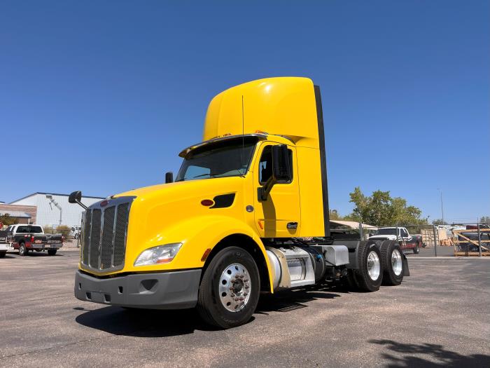 2021 Peterbilt 579-1