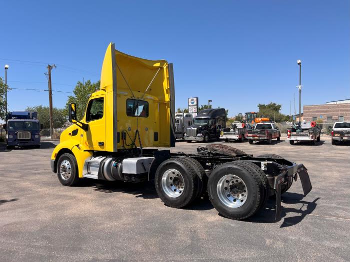 2021 Peterbilt 579-3