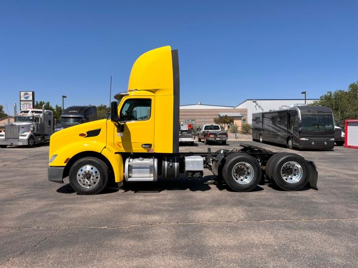 2021 Peterbilt 579-2