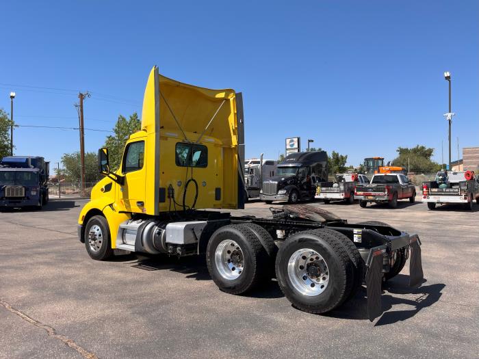 2021 Peterbilt 579-3