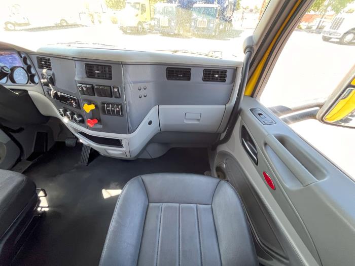 2021 Peterbilt 579-15