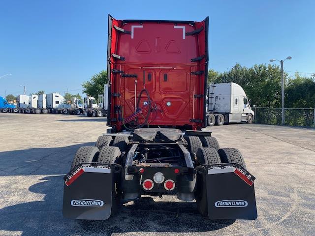 2022 Freightliner Cascadia-4