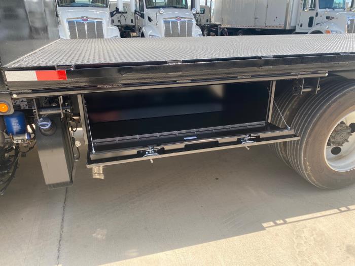 2025 Peterbilt 536-9