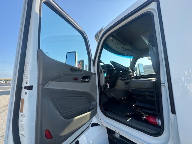 2020 Peterbilt 567-11