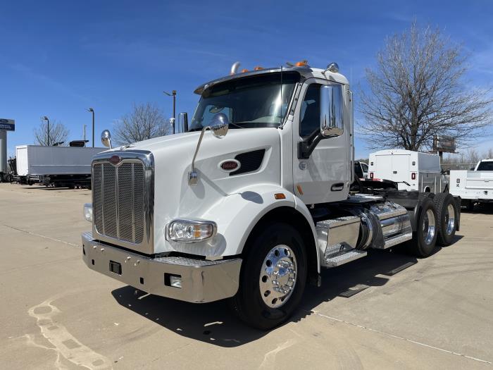 2020 Peterbilt 567-1