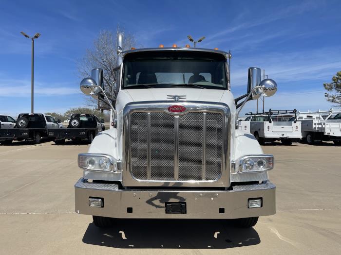 2020 Peterbilt 567-2