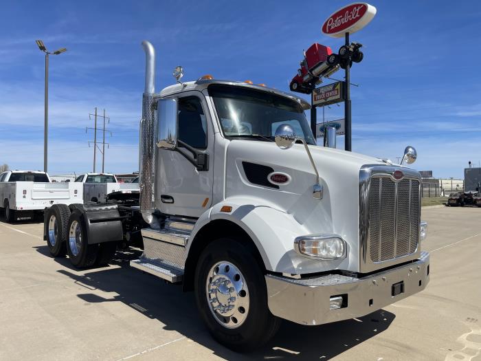 2020 Peterbilt 567-3