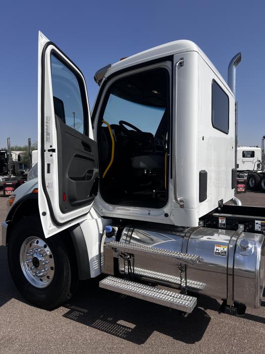 2026 Peterbilt 548-13