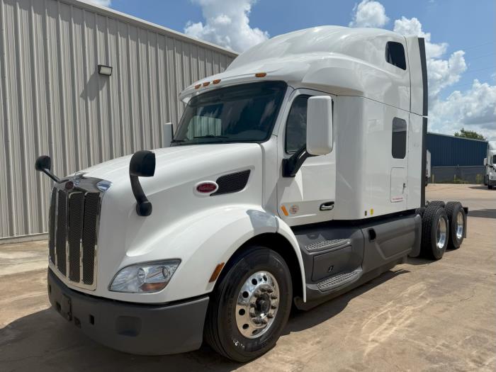 2021 Peterbilt 579-1
