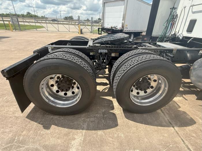 2021 Peterbilt 579-5