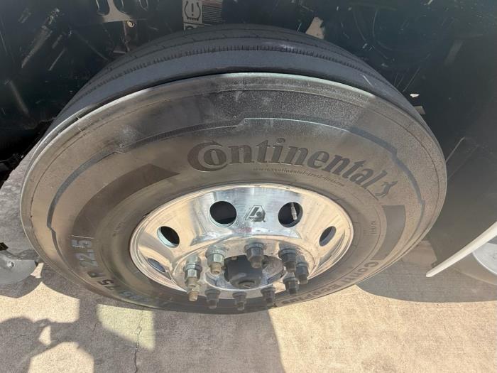 2021 Peterbilt 579-7