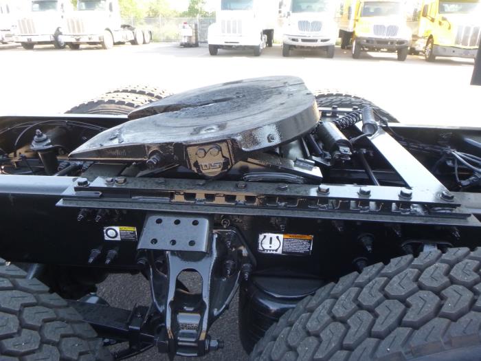 2021 Peterbilt 579-9