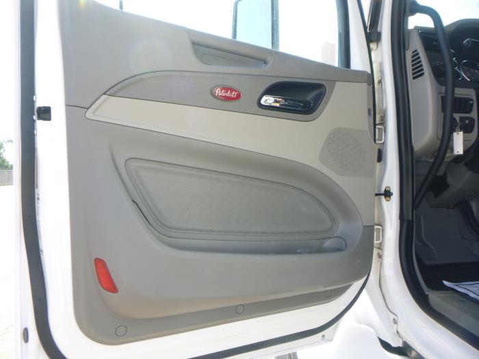 2021 Peterbilt 579-15