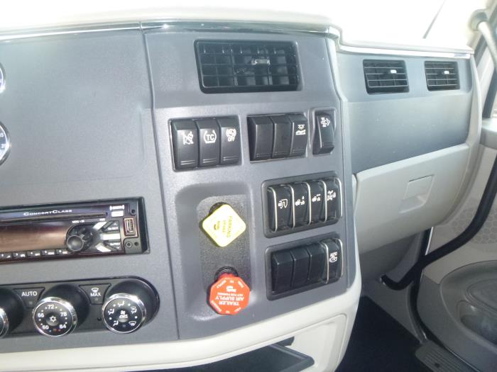 2021 Peterbilt 579-18