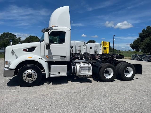 2020 Peterbilt 567-10