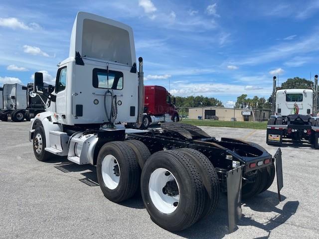 2020 Peterbilt 567-11