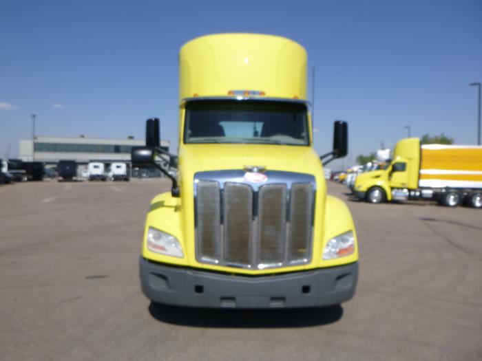 2021 Peterbilt 579 photo 4