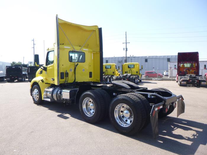 2021 Peterbilt 579-5
