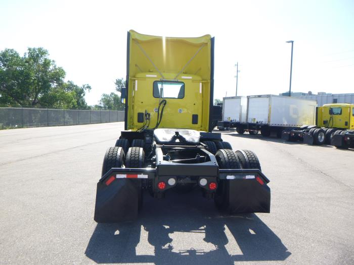 2021 Peterbilt 579-6