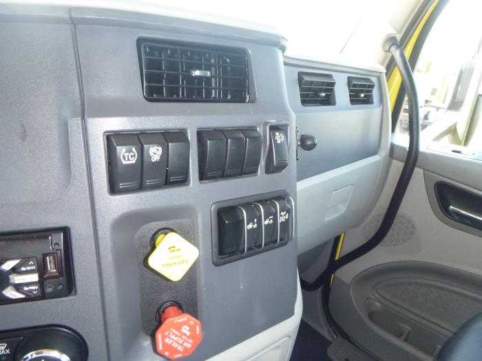 2021 Peterbilt 579-20