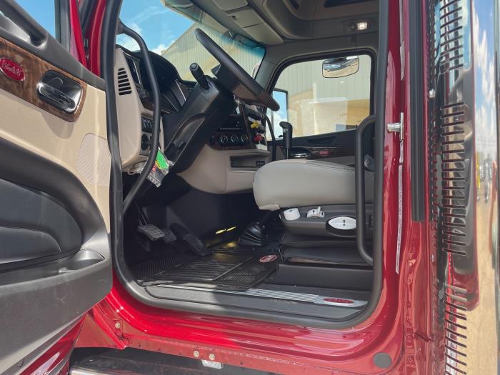 2026 Peterbilt 589-4