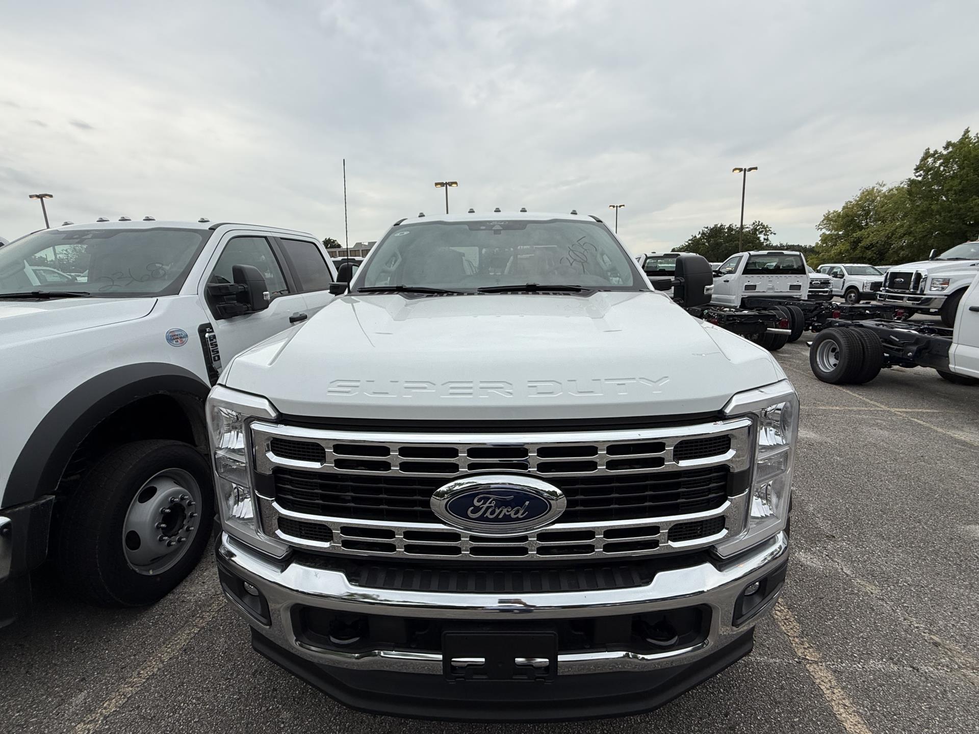 New 2025 Ford F-550 XL Crew Cab Cab Chassis for sale #1914419 - photo 4