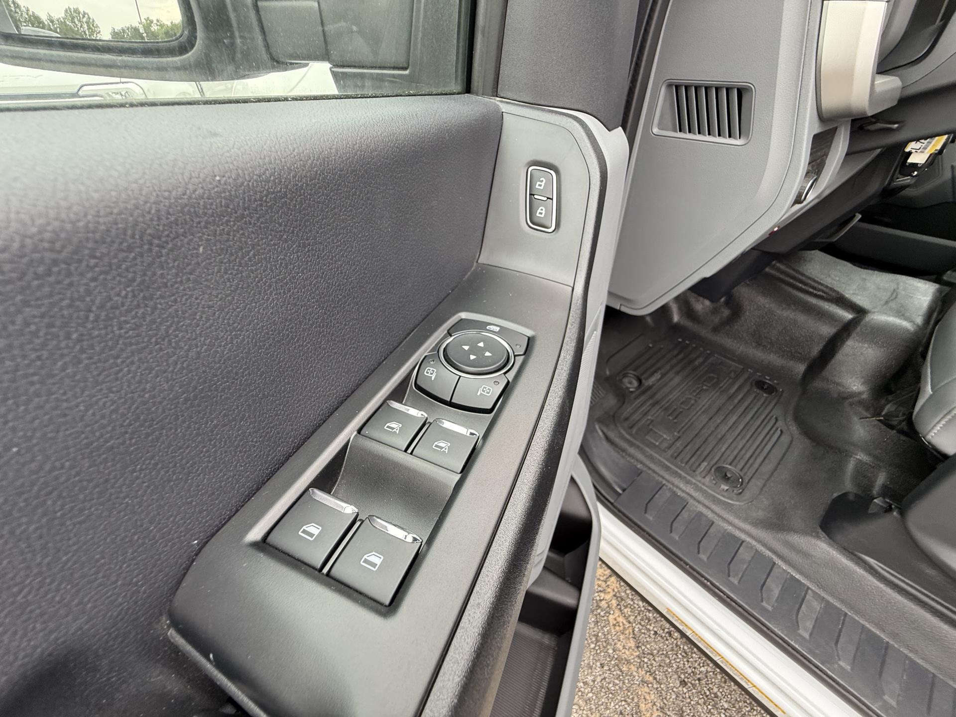 New 2025 Ford F-550 Crew Cab 4x4 Knapheide 6132D54 11' 1" Service Truck for sale #1887229 - photo 19
