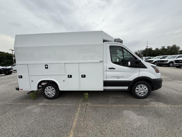 2025 Ford Transit-350-5