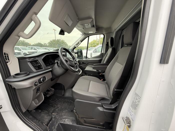 2025 Ford Transit-350-15