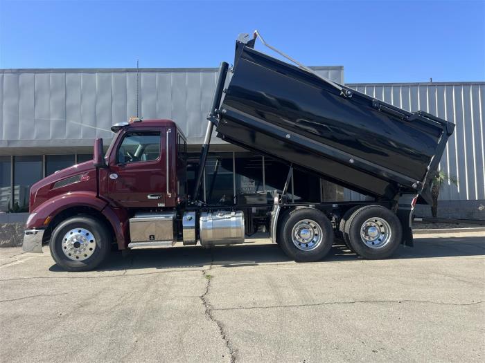 2025 Peterbilt 579-6