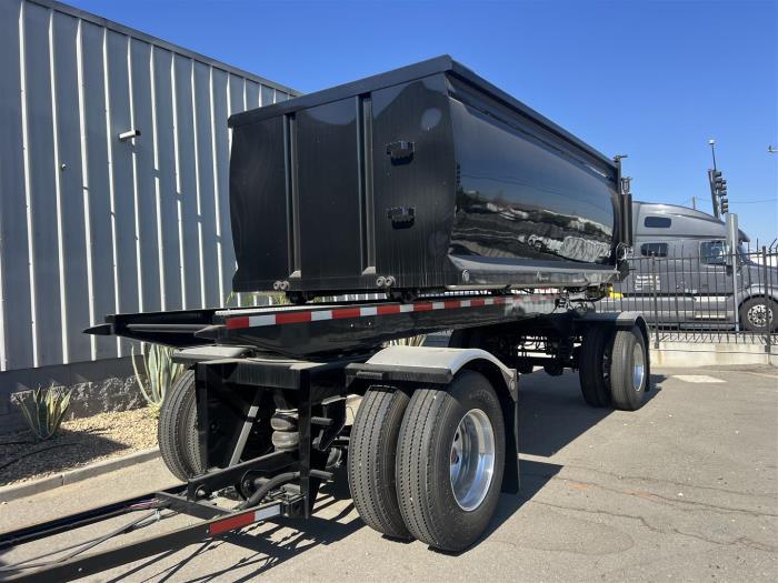 2025 Peterbilt 579-9