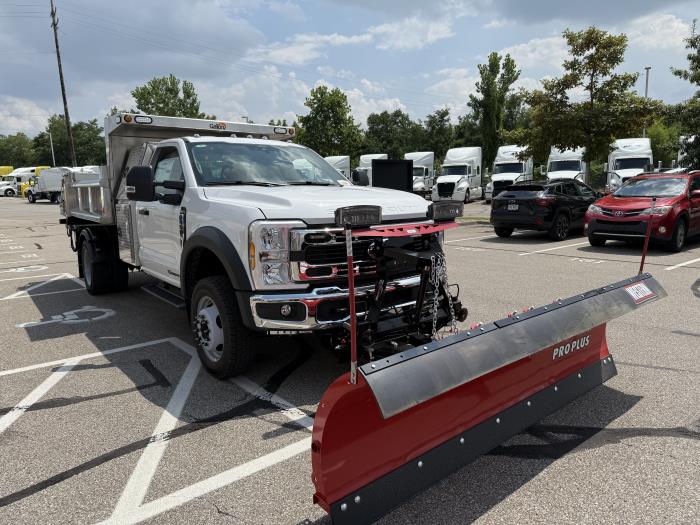 2025 Ford F-450 XL photo 3