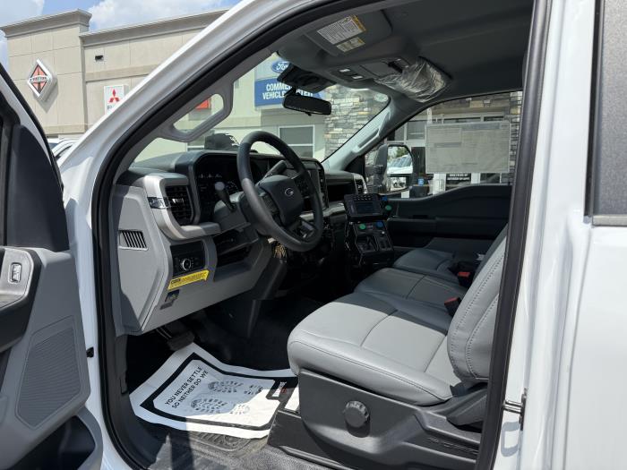 2025 Ford F-450-13
