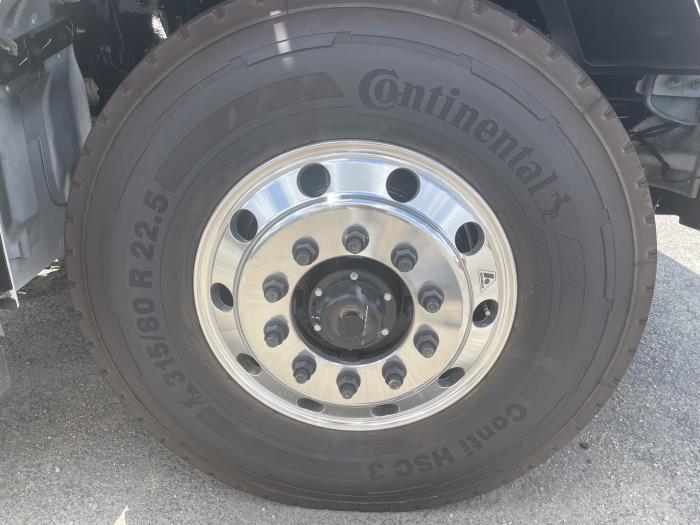 2026 Peterbilt 548-11