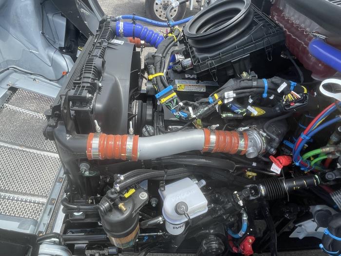 2026 Peterbilt 548-16