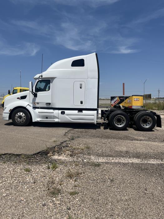 2022 Peterbilt 579-6