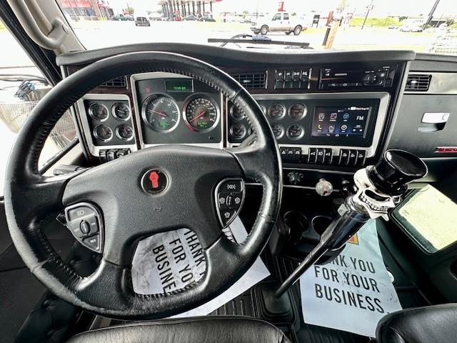 2022 Kenworth W900L-13