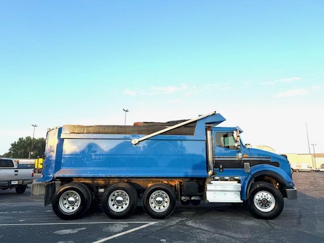 2019 International HX615-4