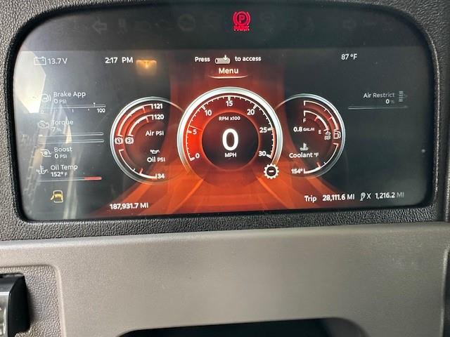 2023 Peterbilt 389-15