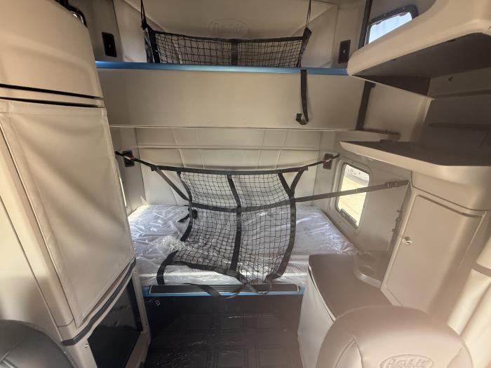 2026 Peterbilt 579-10