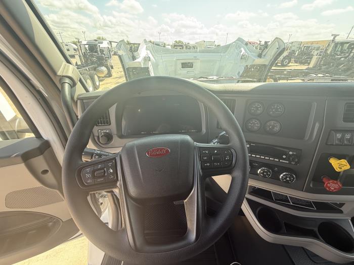 2026 Peterbilt 579-15