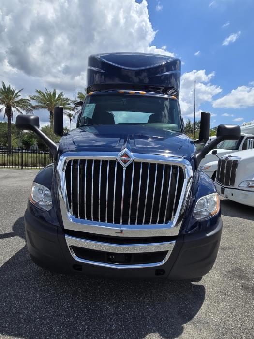 2020 International LT625-8