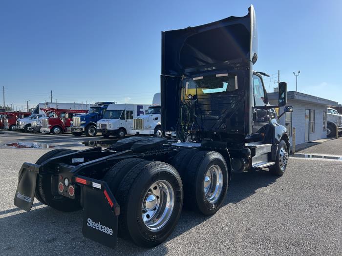 2020 International LT625-5