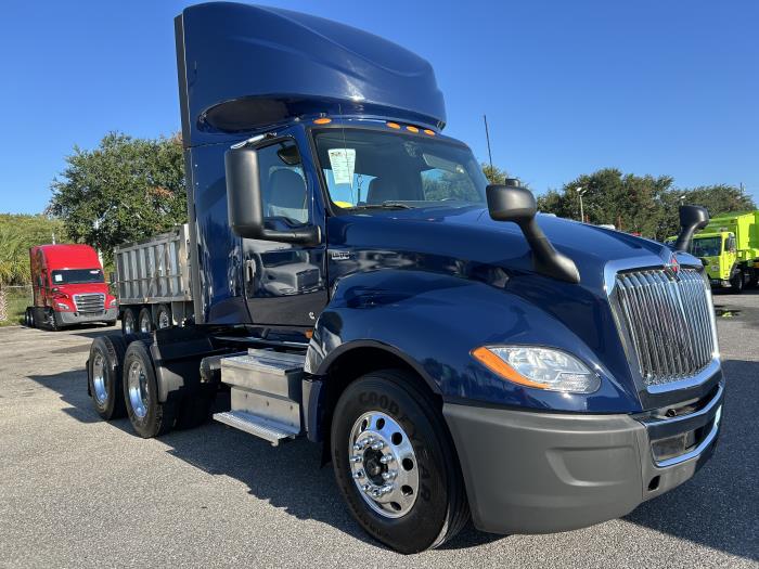 2020 International LT625-6