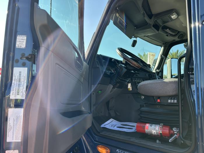 2020 International LT625-18