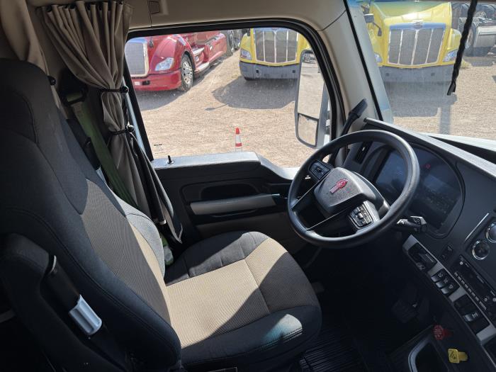 2023 Kenworth T680-13
