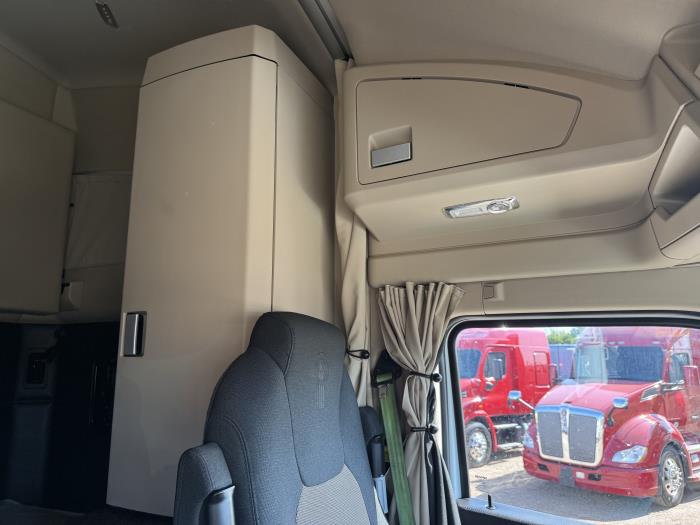 2023 Kenworth T680-14