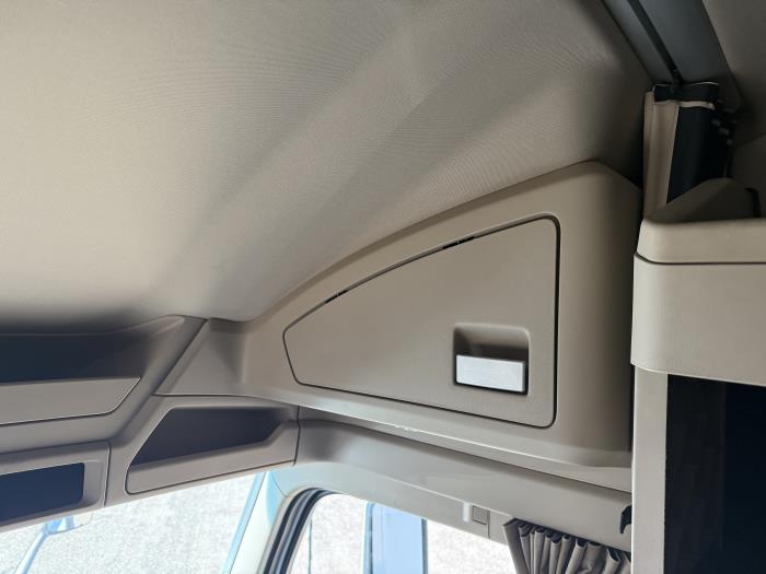 2023 Kenworth T680-17