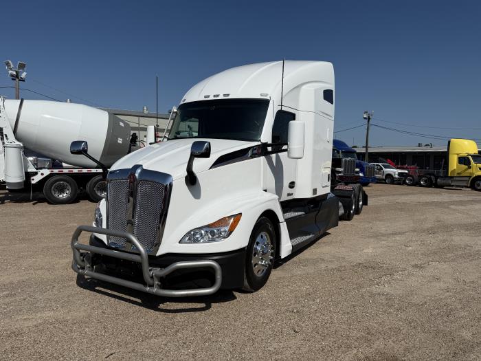 2023 Kenworth T680-21