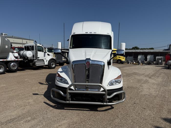 2023 Kenworth T680-2